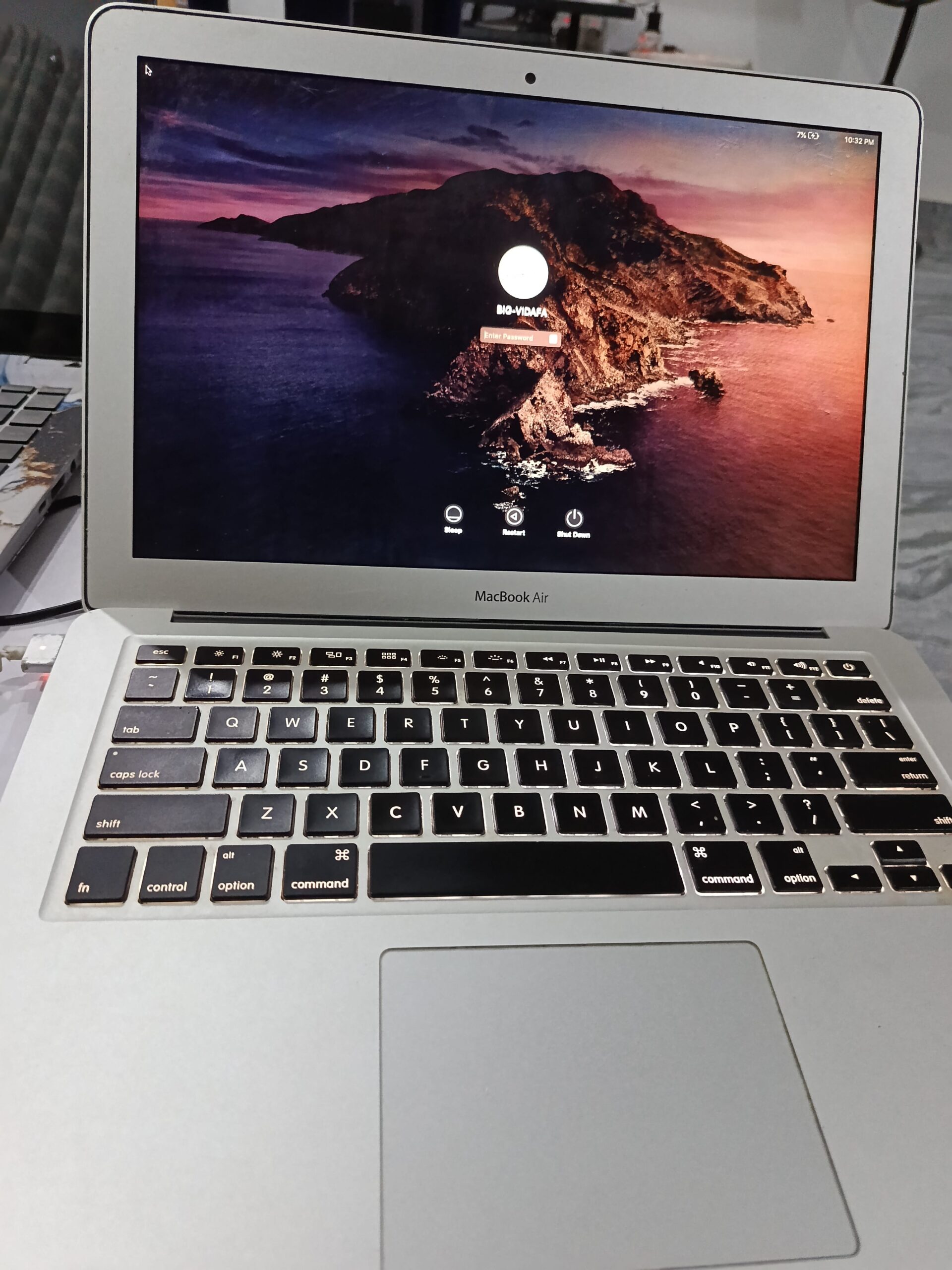 macbook-1 Mac Book Air - Image 1